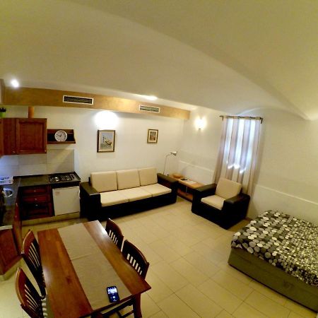 זאגרב Carla Studio Apartment מראה חיצוני תמונה