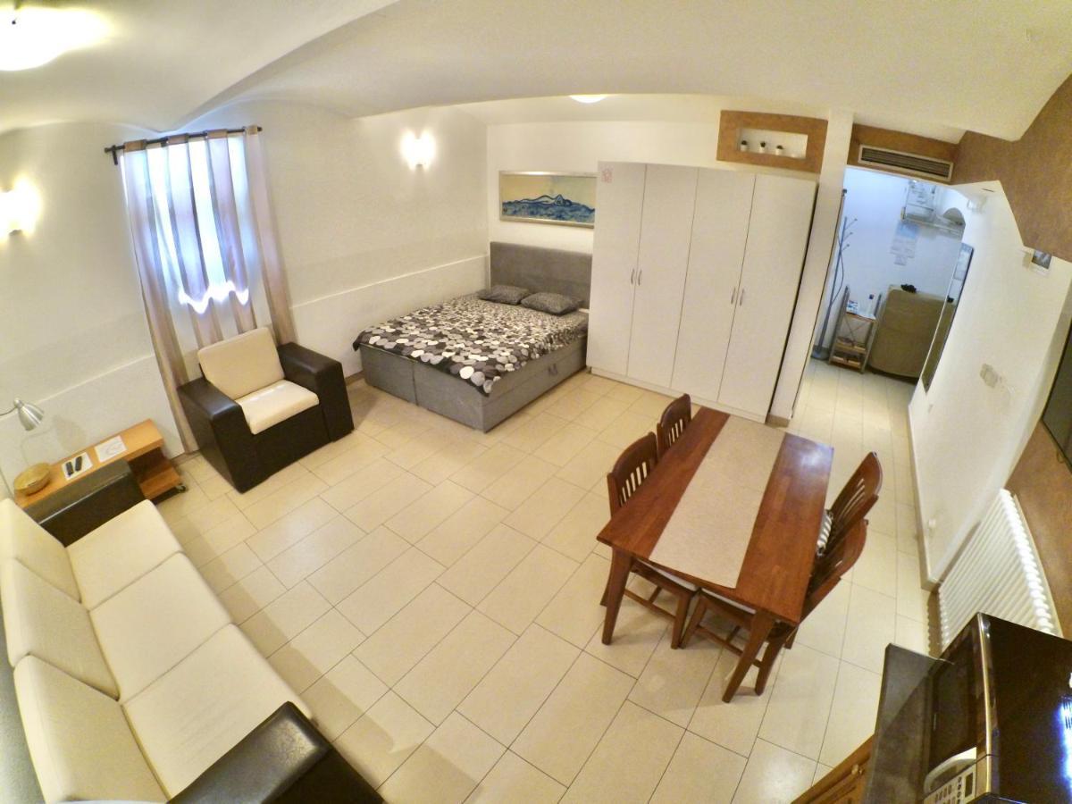 זאגרב Carla Studio Apartment מראה חיצוני תמונה